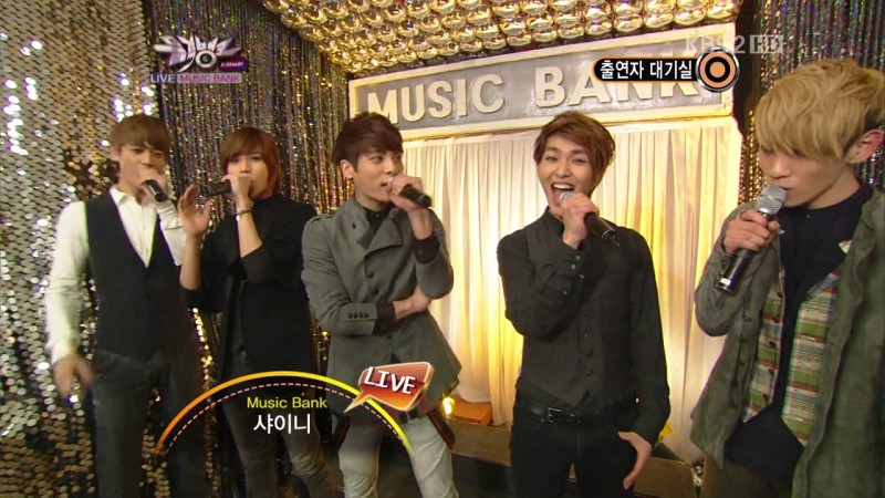 [2012.03.23 KBS Music Bank Comeback] Performers waiting room